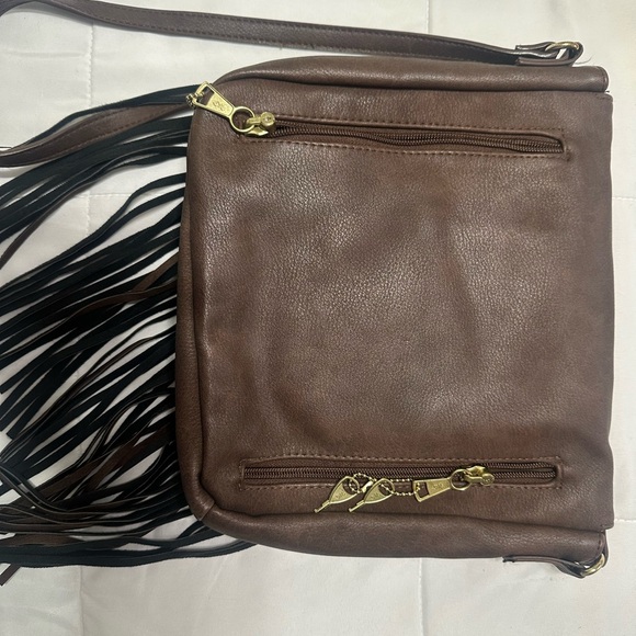 Browning Women’s Concealed Carry Crossbody Purse - Picture 5 of 9